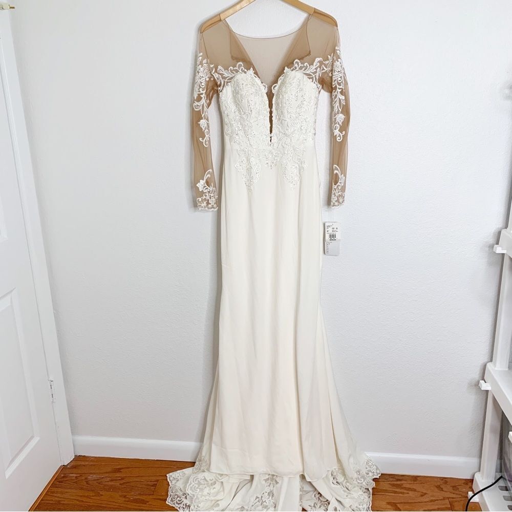 Galina Signature Long Sleeve Ivory Sheer Beaded Wedding Dress Davids‎ Bridal 4 - Picture 2 of 11